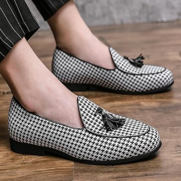 Santimon Mens US 10, 11 Black/White Slip-On Houndstooth Tassel Loafers Dress Sho - Picture 1 of 11